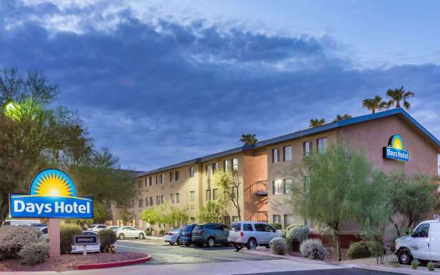 Days Hotel by Wyndham Mesa Near Phoenix