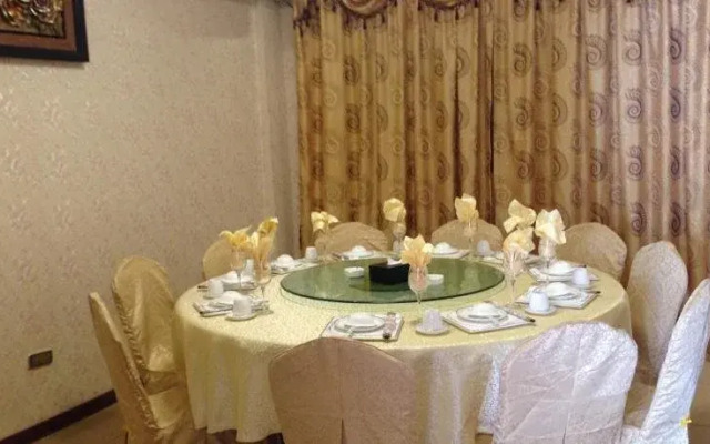 Hotel Grand Ami