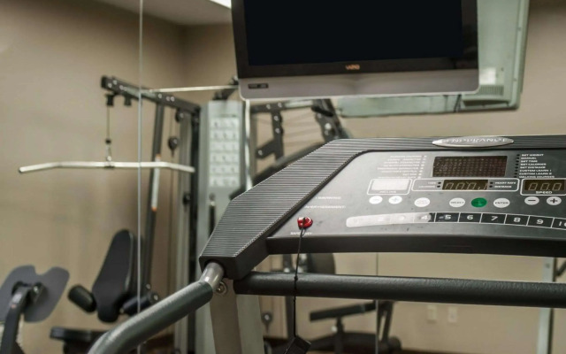 Quality Inn & Suites near St. Louis and I-255