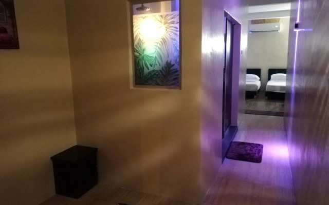 Pine Boutique Batu Gajah