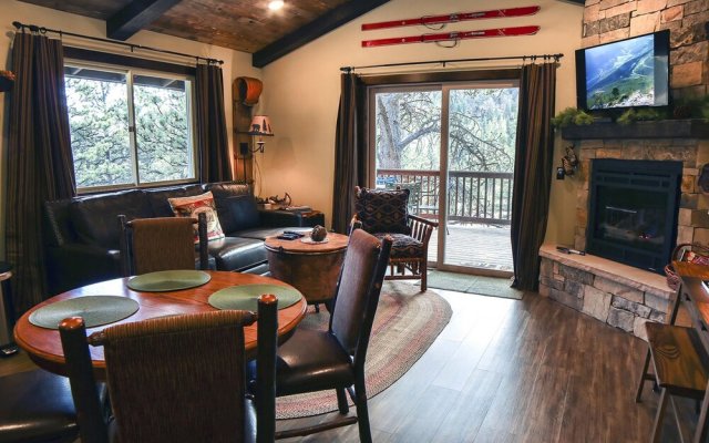 Fawn Valley Inn 1 Bedrooms by Rocky Mountain Resorts