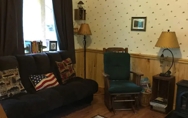 Moose Wallow Cabins
