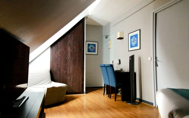 Avalon Hotel Paris Gare du Nord