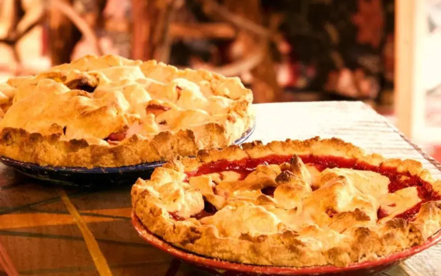 Creekwalk Inn Bed and Breakfast with Cabins