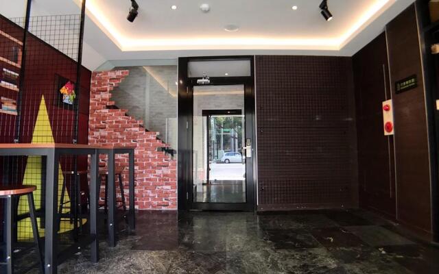 Win Inn Kaohsiung Hotel