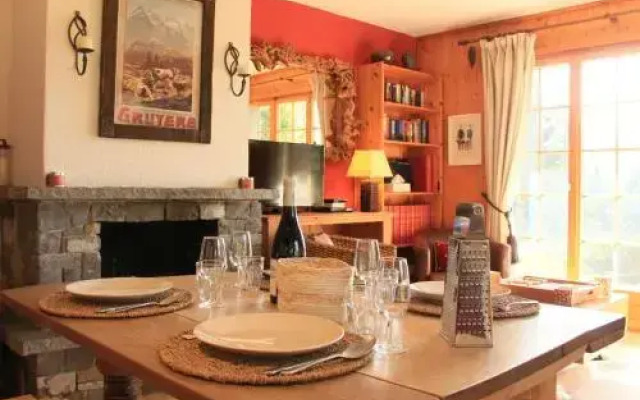Apartment Armorial II / apt 2