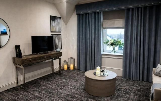 The Fenwick Hotel