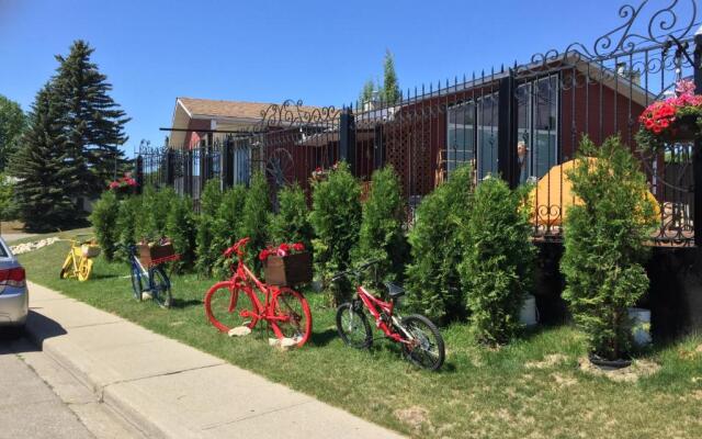 The Calgary Hub hostel style Home