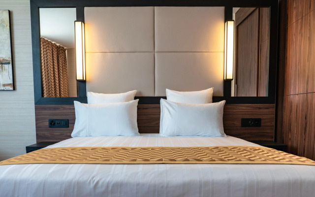 Nash Suites Airport Hotel