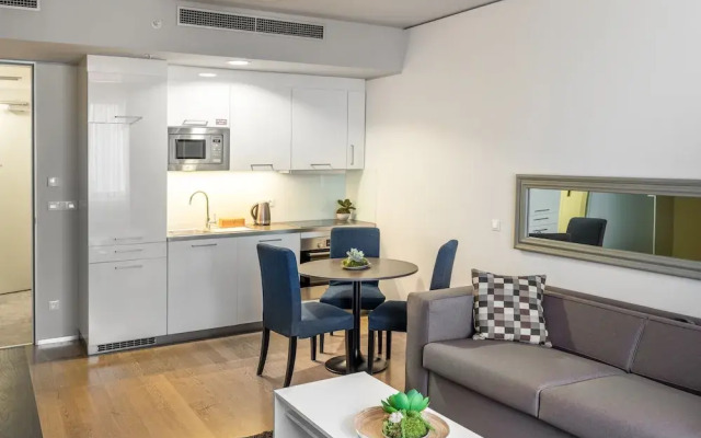 VN3 Terraces Suites by Adrez Living