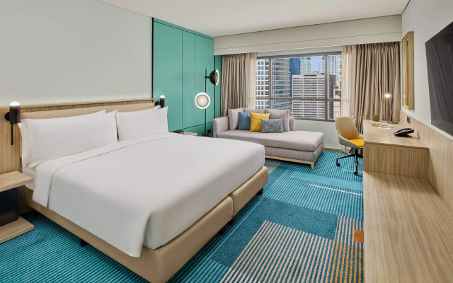 Holiday Inn & Suites Makati by IHG