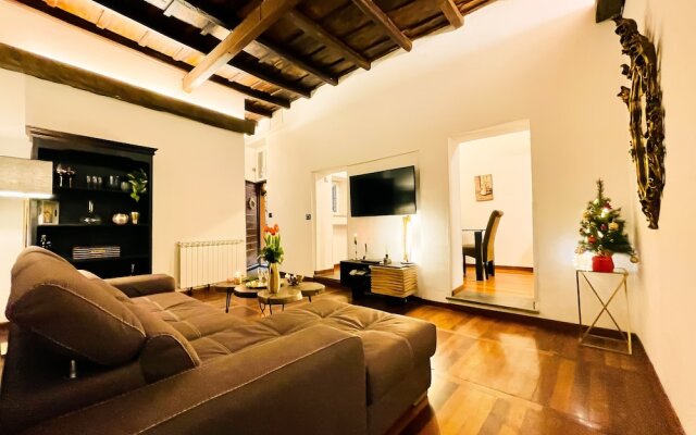 Trevi Fountain Luxury Guesthouse