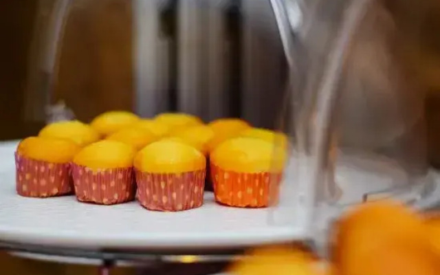 Yuechen Hotel (Xietaizi Subway Station)