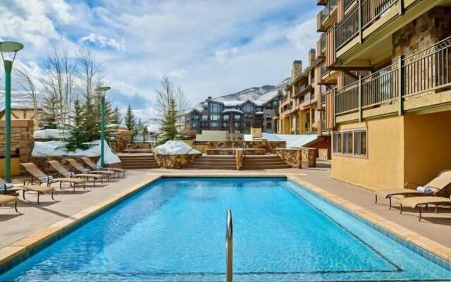 Lionshead Village - Landmark Condos 2 Bedroom