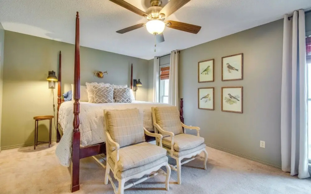 Lakefront Arkansas Abode - Deck, Grill & Fire Pit!