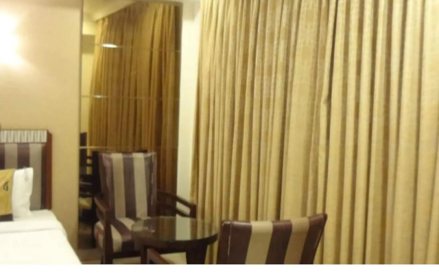 Hotel Suba Palace