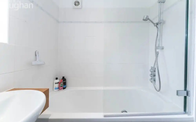 Host Stay Overhill House