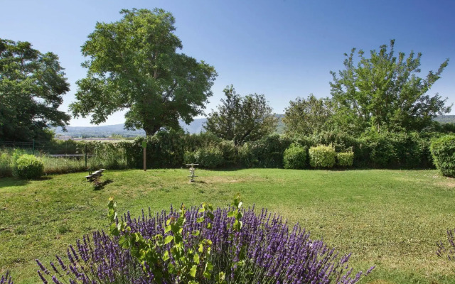 Comfortable Apartment With air Conditioning in the Luberon