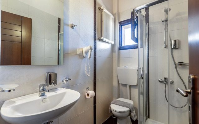 Toti Boutique Rooms