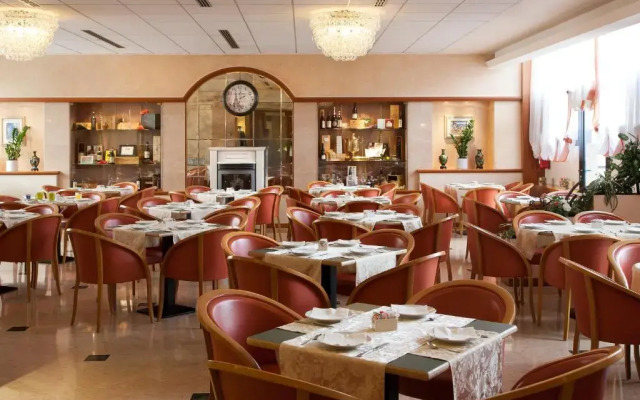 Hotel Leonardo Da Vinci