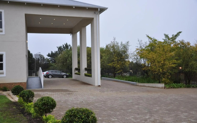 Vetho 2 Apartments OR Tambo Airport