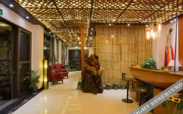Lugu Lake Yunshang Holiday Hotel