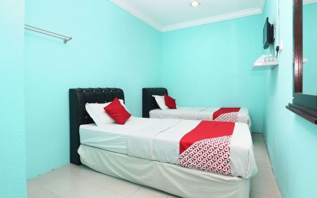 OYO 89498 Sri Seroja Inn Budget Hotel