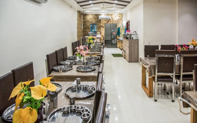 Oyo 24952 Laxmi Jodhpur Hotel