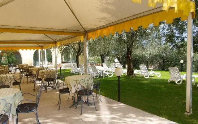 Aparthotel Englovacanze
