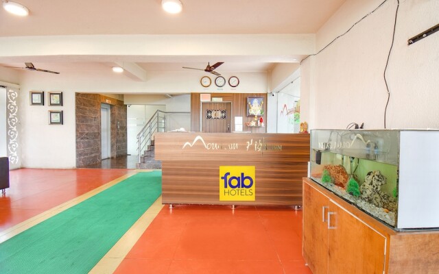 Fabhotel Mountain High Inn