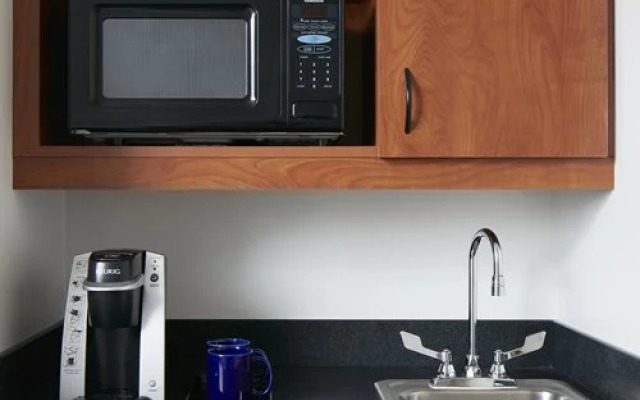 Club Quarters Hotels, Central Loop - 5 Nights, Chicago, USA