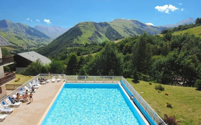Traditional apartment on the slopes in St Jean d'Arves