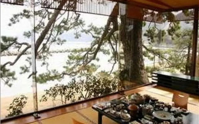Itaya