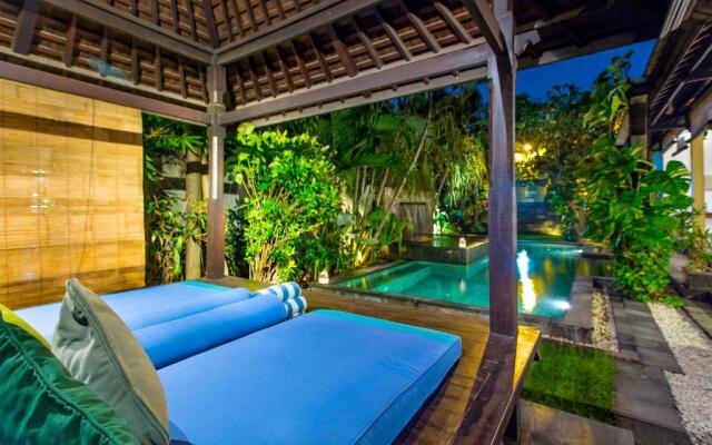 Villa Taksu Legian