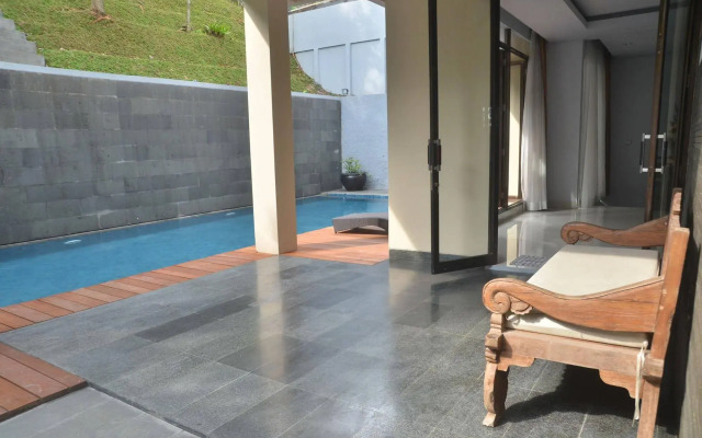Permai Villa Dago with Pool - Resor Dago Pakar Bandung