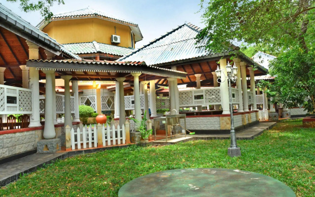Kodigahawewa Forest Resort