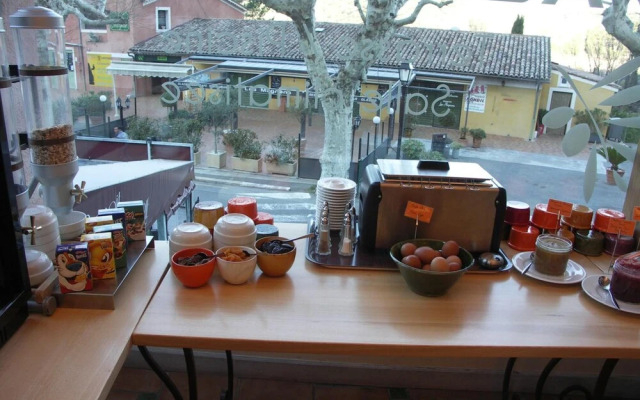 Logis Hôtel La Bonne Auberge