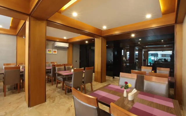 Hotel Park Residency Palayam