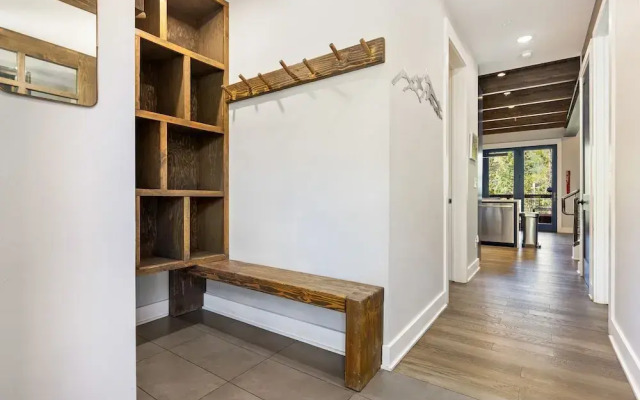 1824 The Seasons 2 Bedroom Townhouse by RedAwning