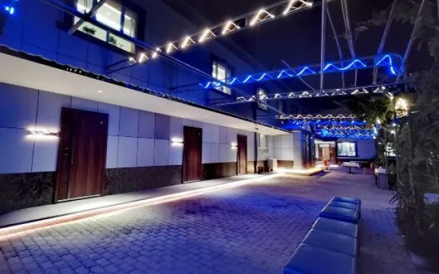 Moon Small House B&B