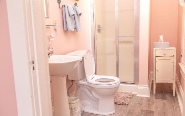 Red Rose Inn Bed & Breakfast