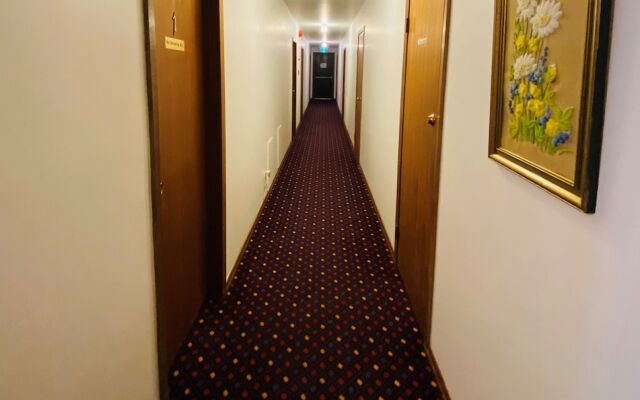 Theodore Motor Hotel