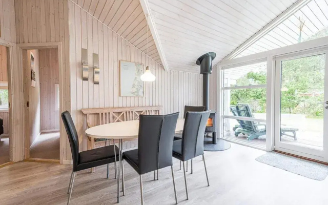6 Person Holiday Home in Oksbol