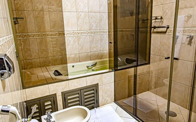 Hobi Hostel Bar & Lounge