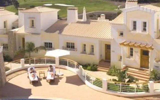 Quinta da Encosta Velha Golf & Leisure Village