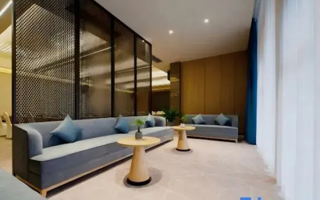 Yayue Hotel (Chongqing Kaizhou Pedestrian Street Xinshiji)