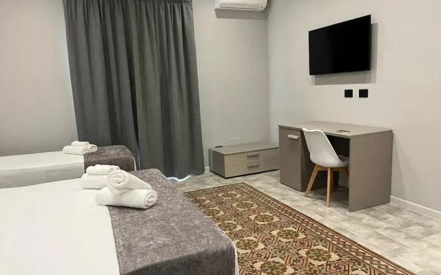 Dana Rooms Bed and Breakfast