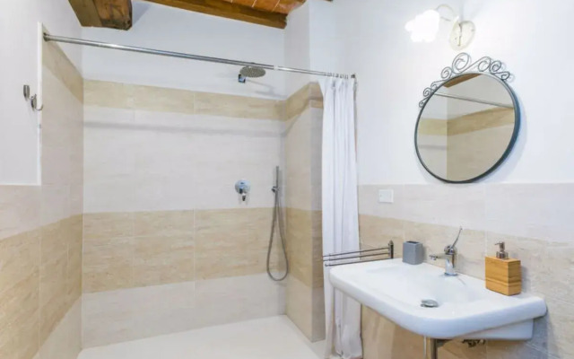 House Olea Guardistallo