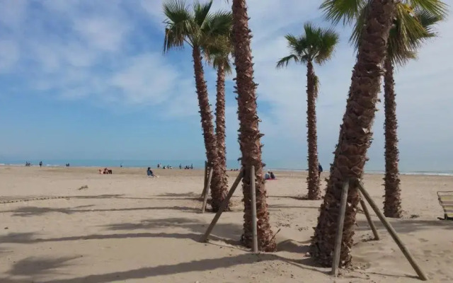 Apartamento Con Preciosas Vistas Al Mar y WIFI