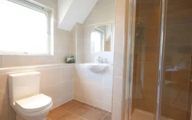 Flat 7, The Steading